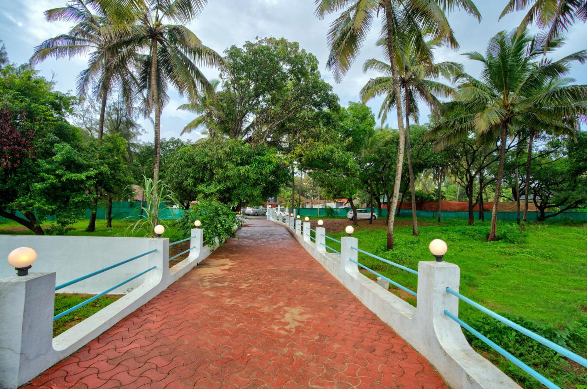 Papilio Beach Front Cottages-Tbv Baga Eksteriør bilde