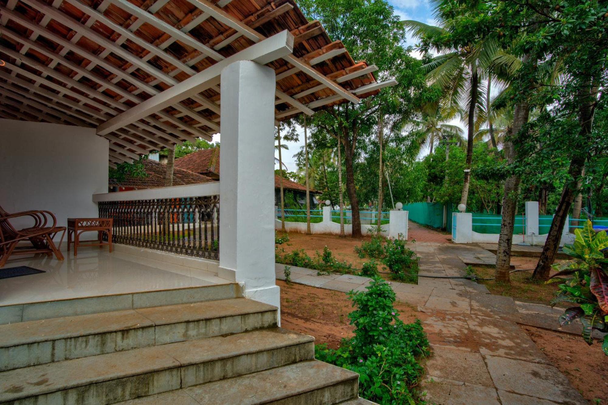Papilio Beach Front Cottages-Tbv Baga Eksteriør bilde