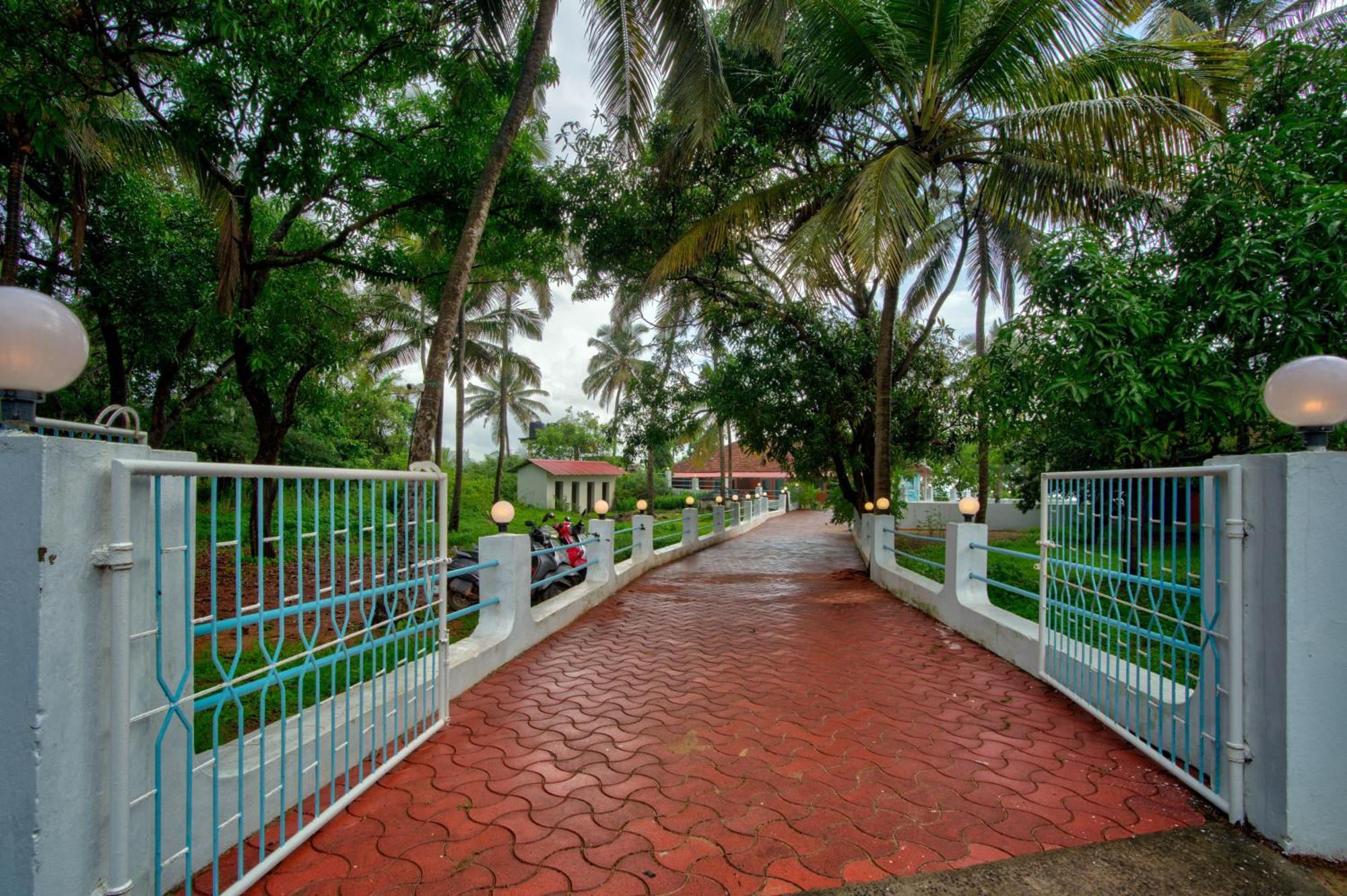 Papilio Beach Front Cottages-Tbv Baga Eksteriør bilde